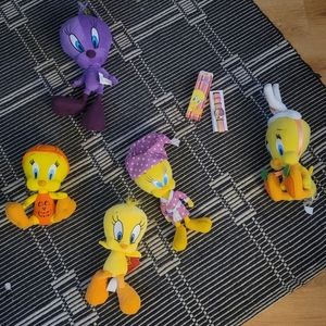 6 Tweety Bird, 1 watch (needs battery)